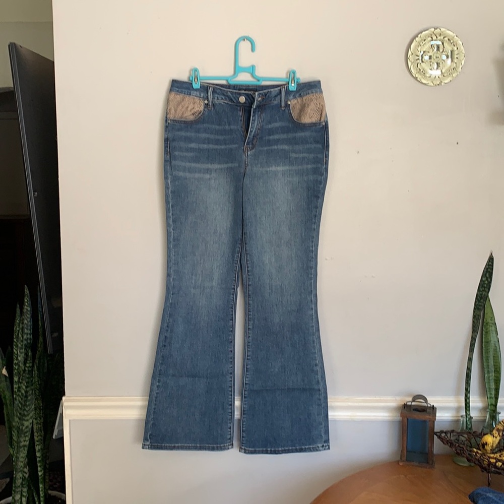 Versona Flare Jeans